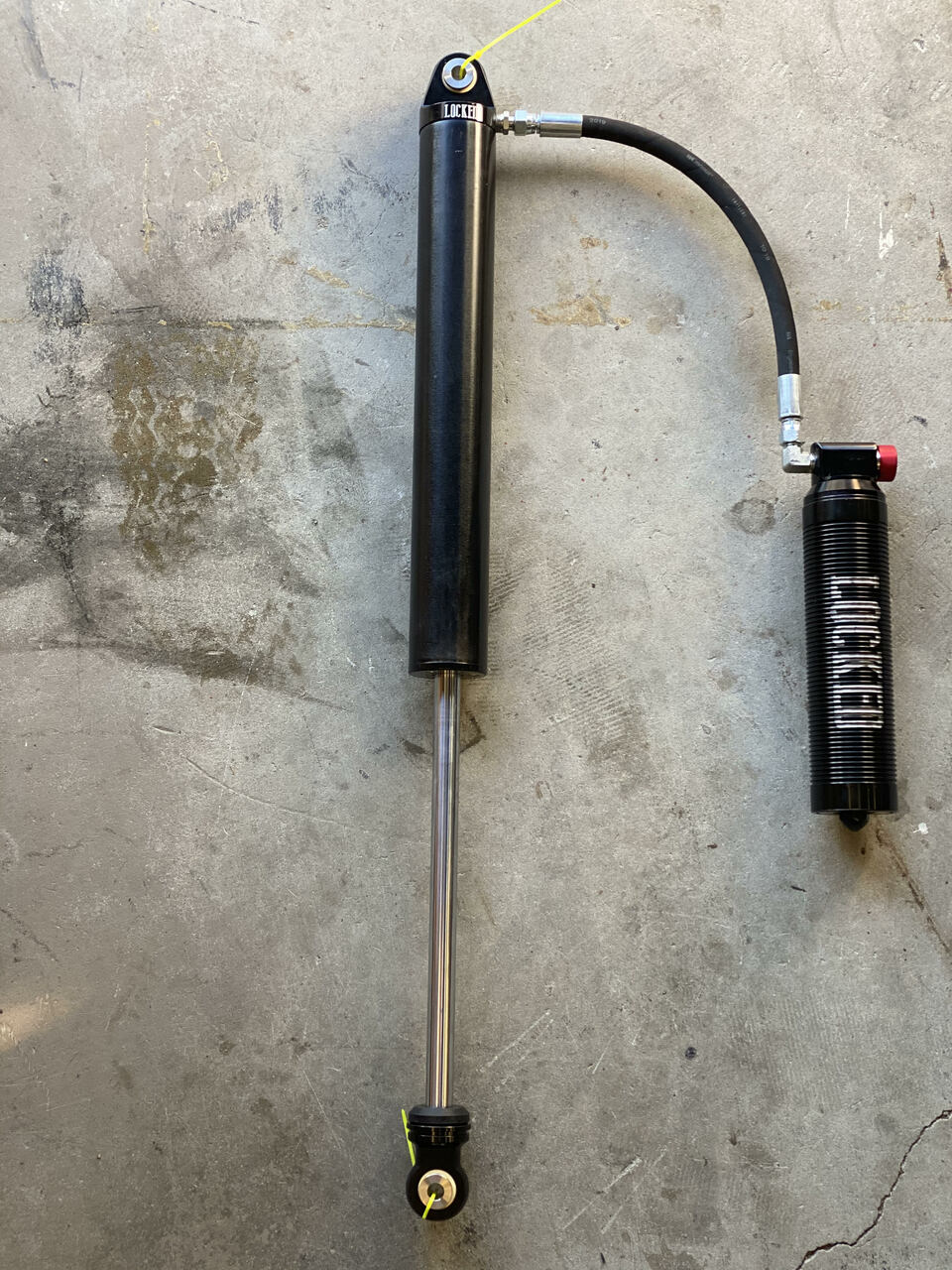 2.5" Smooth Body Shocks